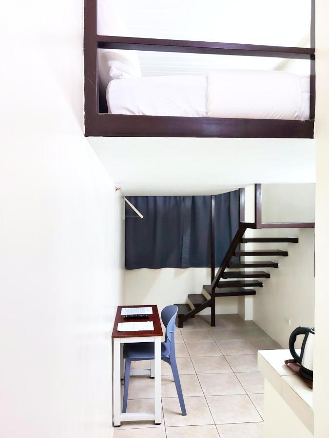 Airobedz Manila - A Value Hotel Exteriör bild