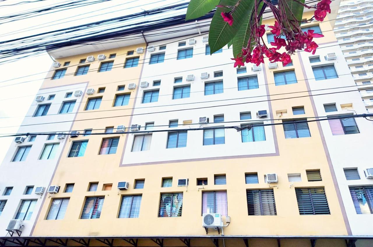 Airobedz Manila - A Value Hotel Exteriör bild